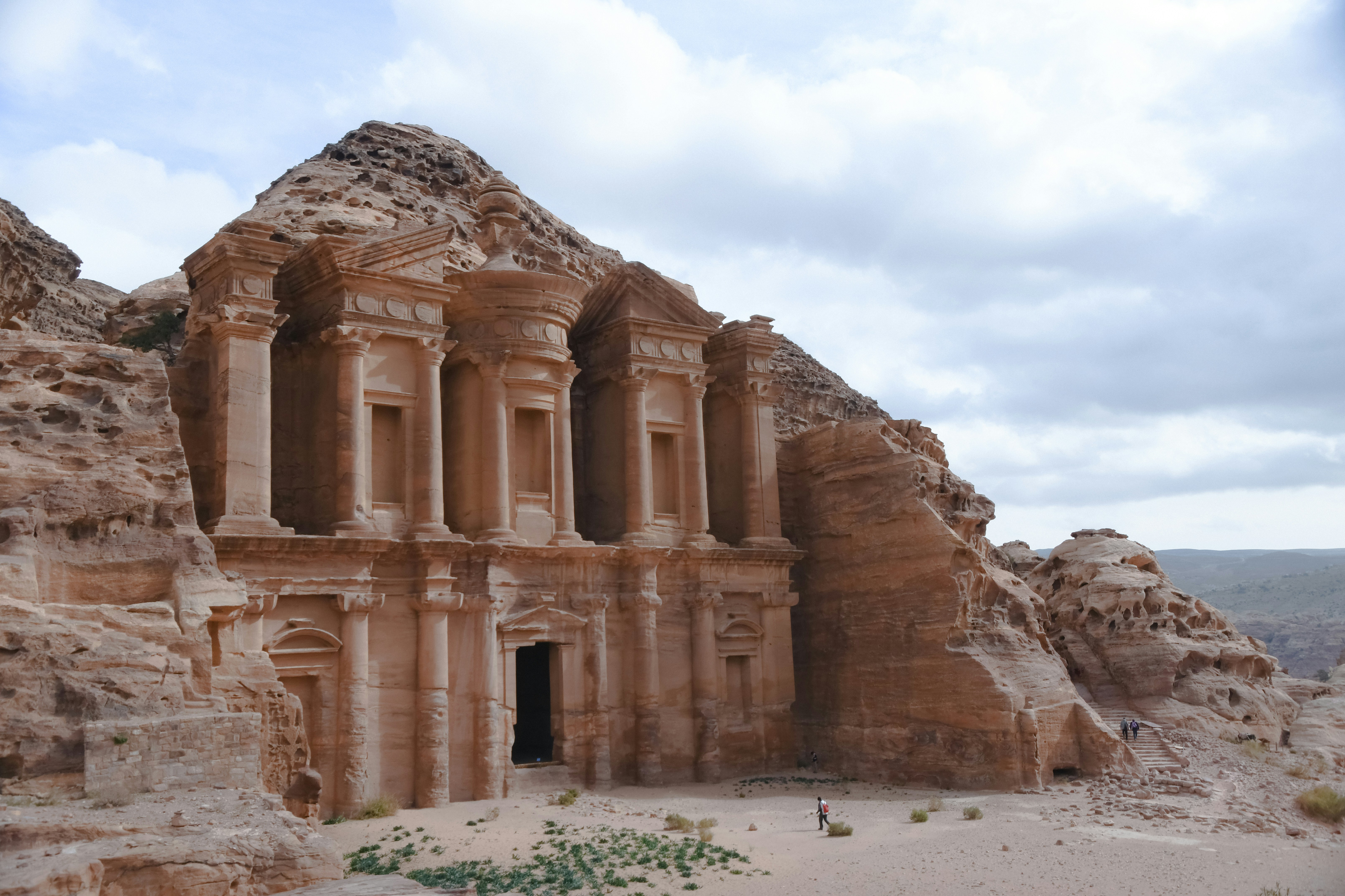 Petra Treasury rose-red Nabataean carved facade Jordan