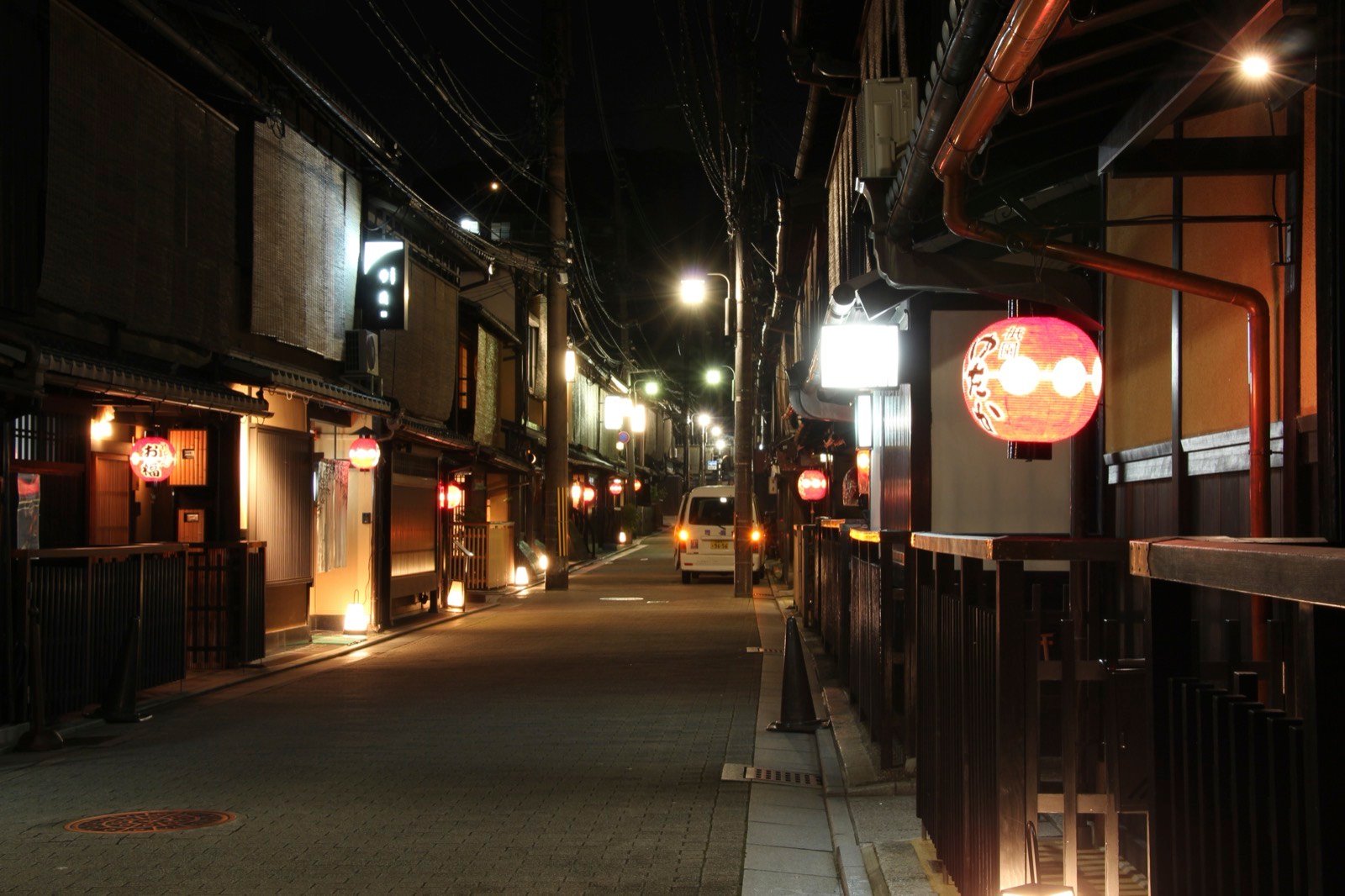April cherry blossom holiday packages